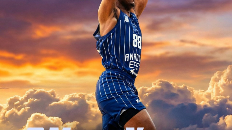 Anadolu Efes'te Kai Jones Bombası: 2 Yıl Daha İstanbul'da!