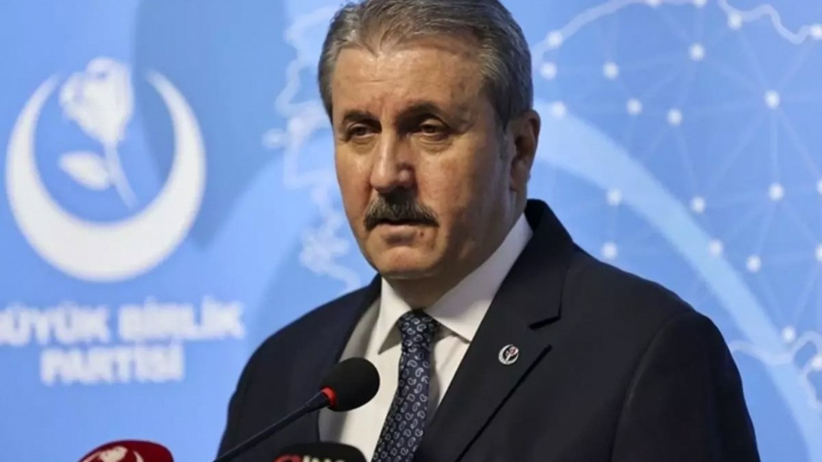 Destici'den Özarslan İstifasına Bomba Yorum: "Siyasi Bir Facia!" haberi ile ilgili en güncel görsel analizi