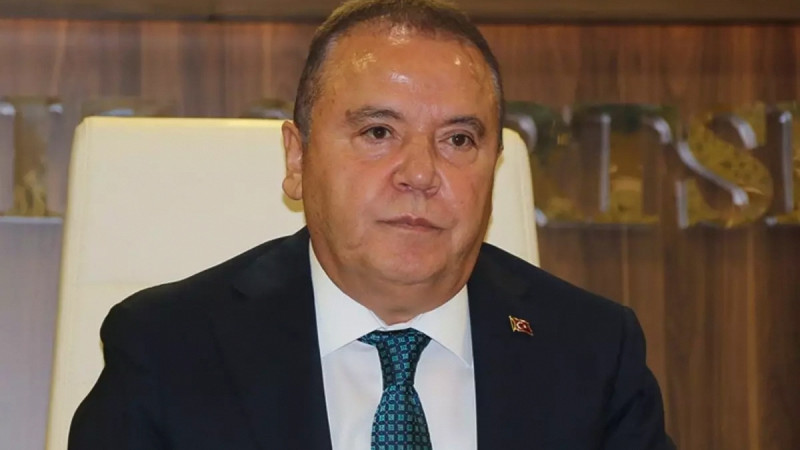 Muhittin Böcek Sağlık Durumu: Kritik Gece Başladı!